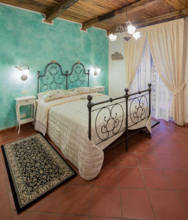 Il Castello Di Rigutinelli Villa อาเรซโซ ภายนอก รูปภาพ