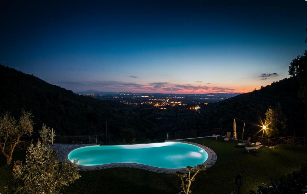 Il Castello Di Rigutinelli Villa อาเรซโซ ภายนอก รูปภาพ