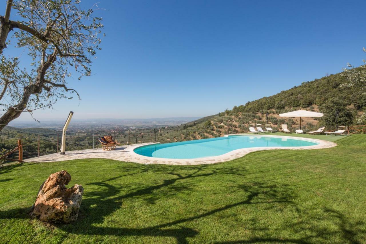 Il Castello Di Rigutinelli Villa อาเรซโซ ภายนอก รูปภาพ