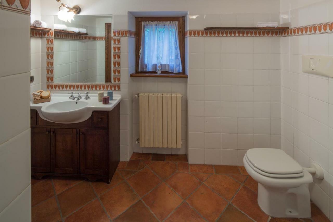 Il Castello Di Rigutinelli Villa อาเรซโซ ภายนอก รูปภาพ